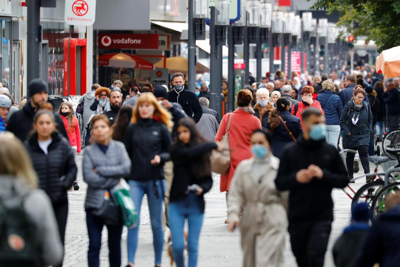 Outbreak of the coronavirus disease (COVID-19) in Berlin