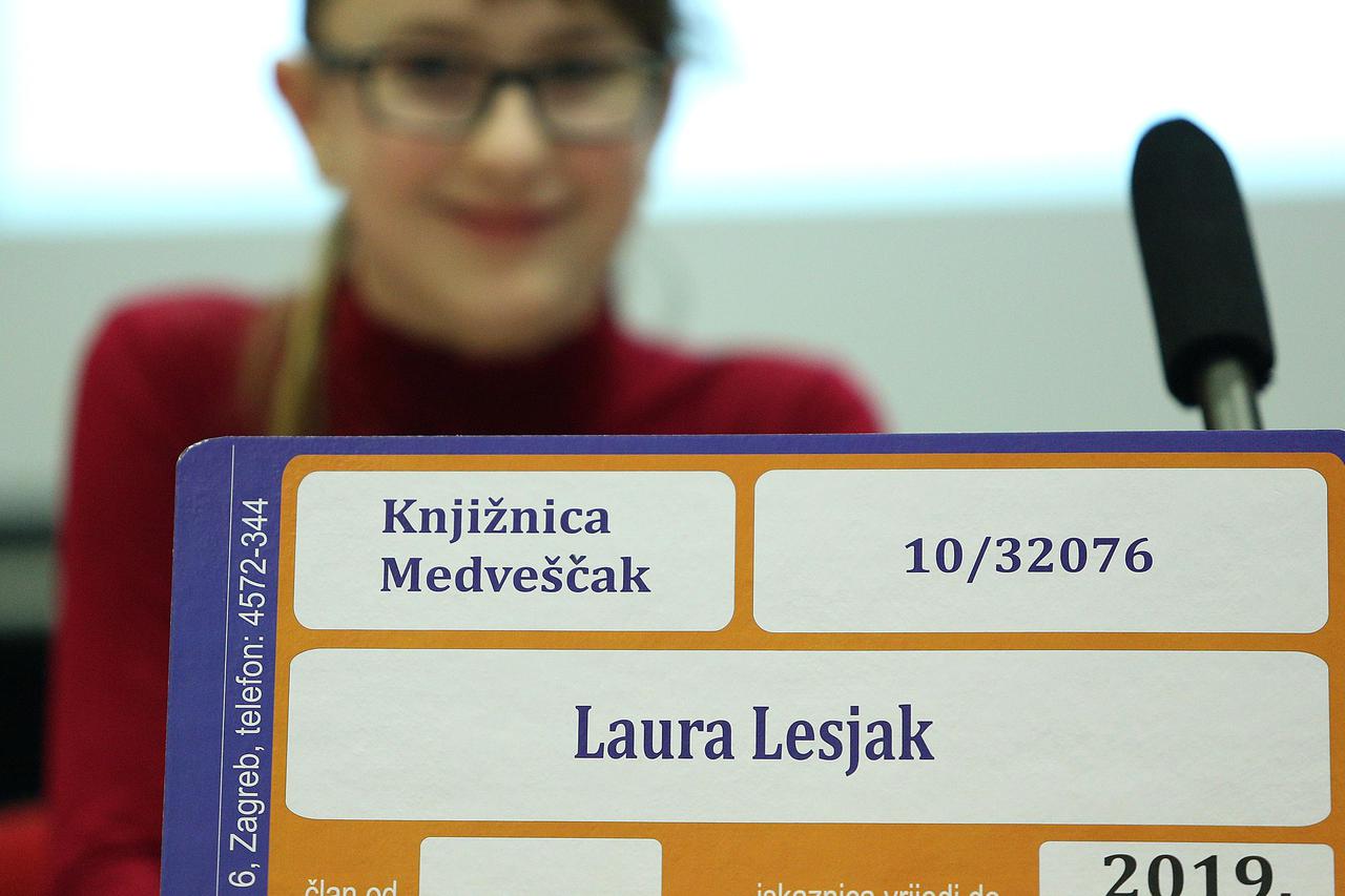 Laura Lesjak knjižnica