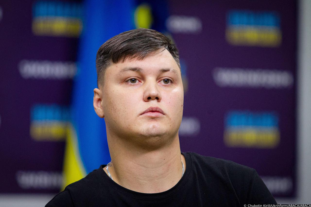 Russian Pilot Who Defected To Ukraine Found Dead In Spain