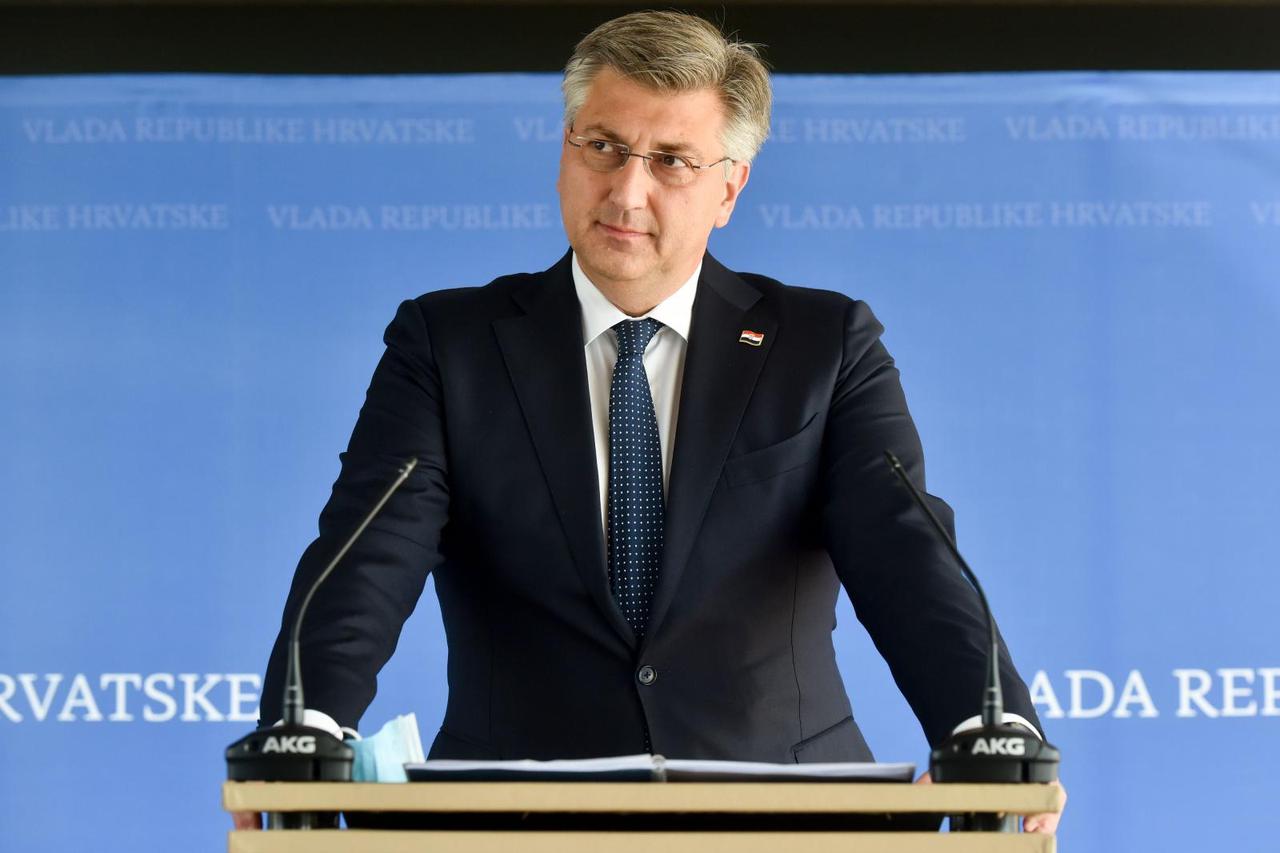 Andrej Plenković obrušio se na novinare i napustio konferenciju za medije