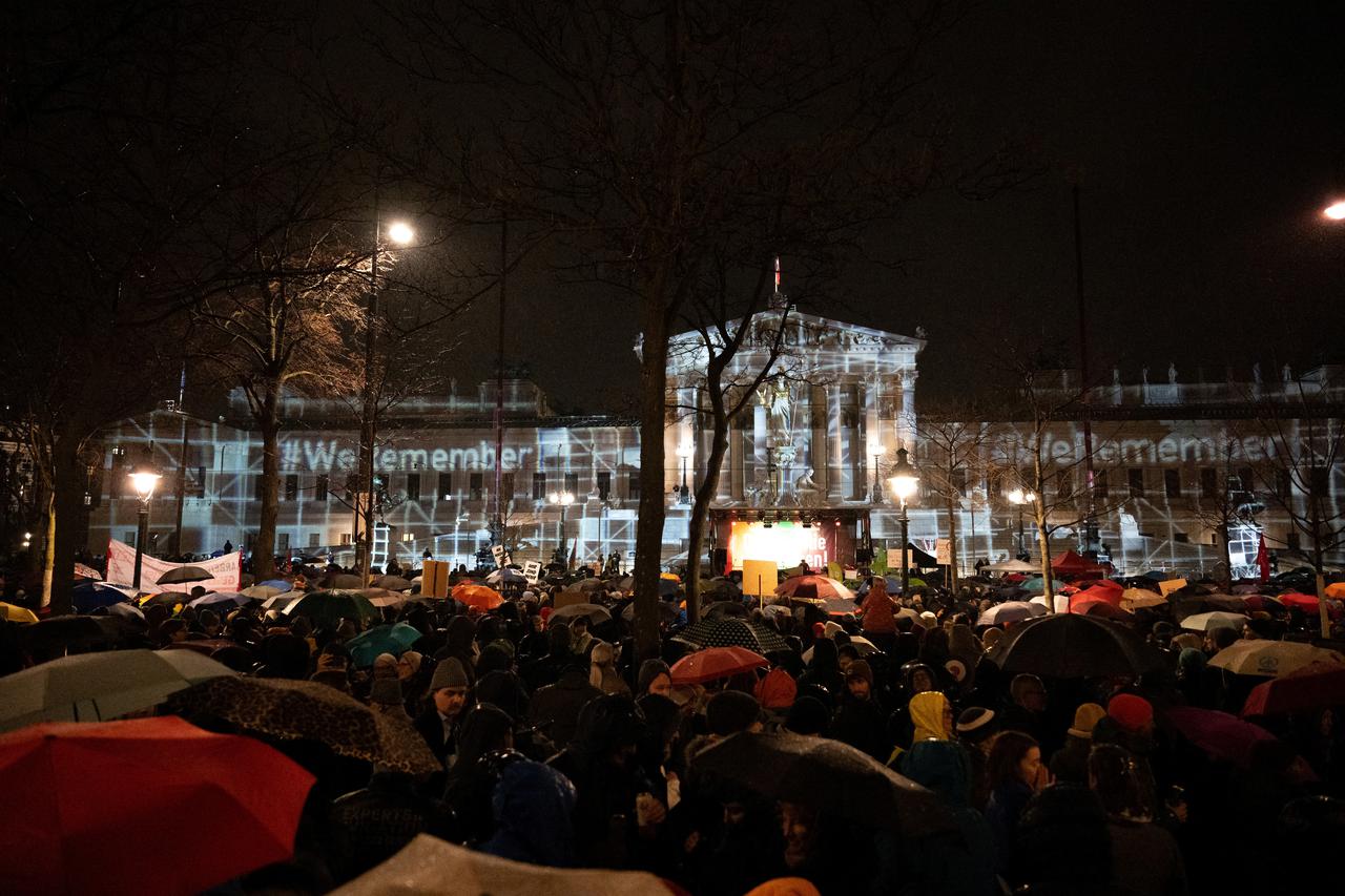 Demonstration against right-wing extremism and for protection of democracy, in Vienna