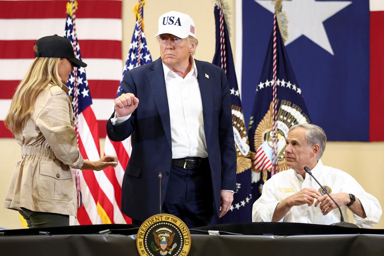 storyeditor/2025-07-15/2025-07-11T204658Z_1200092035_RC2JKFA6WQC8_RTRMADP_3_USA-WEATHER-TEXAS-TRUMP-1.JPG