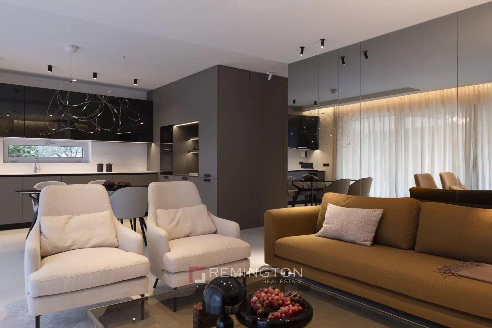 Na tržištu nekretnina na hrvatskoj obali u ponudi je stan u novogradnji na otoku Krku, a nekretninu nudi agencija Remington Real Estate. 
