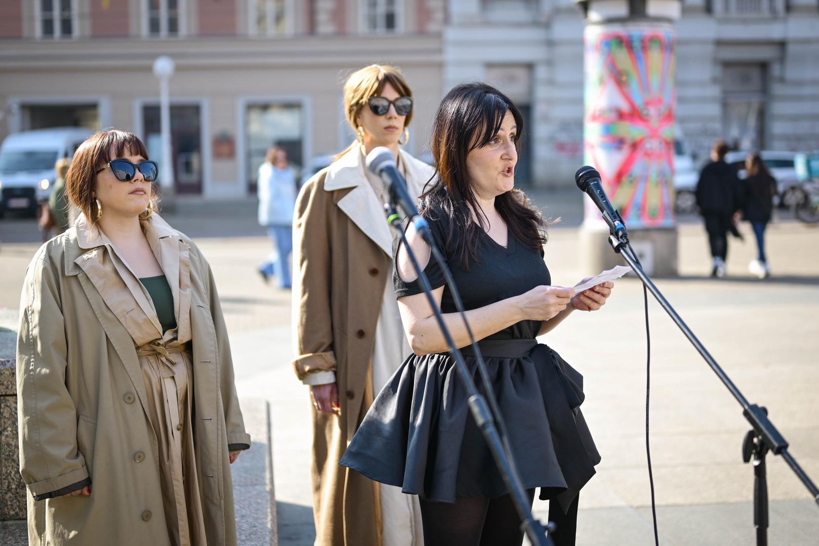 Povodom Međunarodnog dana žena u središtu Zagreba održan je performans „Odjek", kao umjetnička akcija Arijane Lekić-Fridrih realizirana u suradnji s Kolektivom Vakat. Ovaj performativni čin nastaje kao umjetnički i politički odgovor na sve vidljivije društvene regresije u području ženskih prava te kao poziv na javno prepoznavanje iskustava žena koja se i dalje sustavno potiskuju na marginu društvenog i političkog prostora