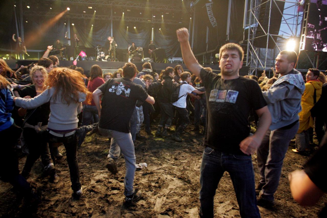 '21.06.2010., Jarunsko jezero, Zagreb - T mobile music festival. Kawasaki 3P. Photo: Sanjin Strukic/PIXSELL'