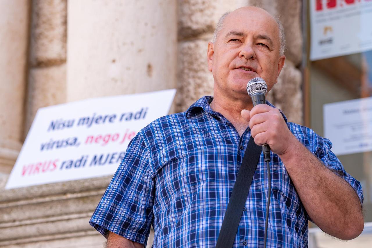 Zadar: Održan prosvjed pod imenom “Krik za slobodu” protiv epidemioloških mjera
