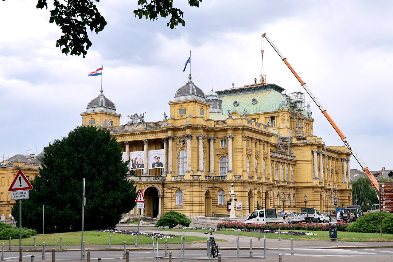 Zagreb: Radovi na krovu HNK