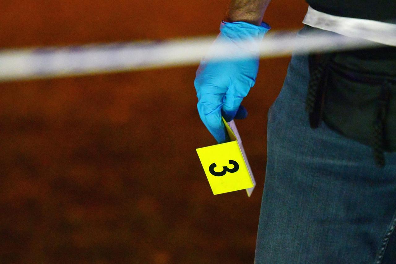 Sibenik: Zena ozlijedjena pirotehnickim sredstvom na svadbi