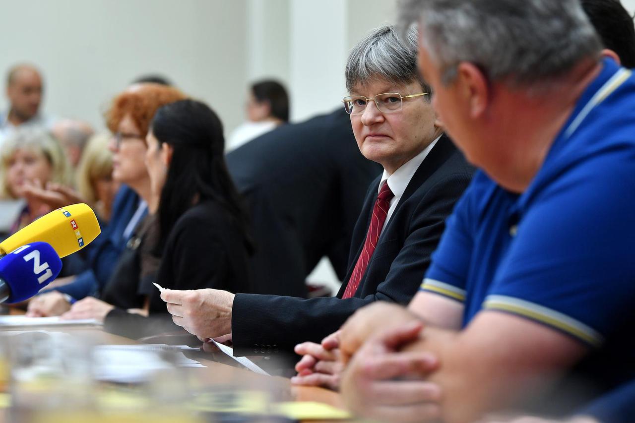 Zagreb: Okrugli stol na Vrhovnom sudu o izvansudskim aktivnostima sudaca