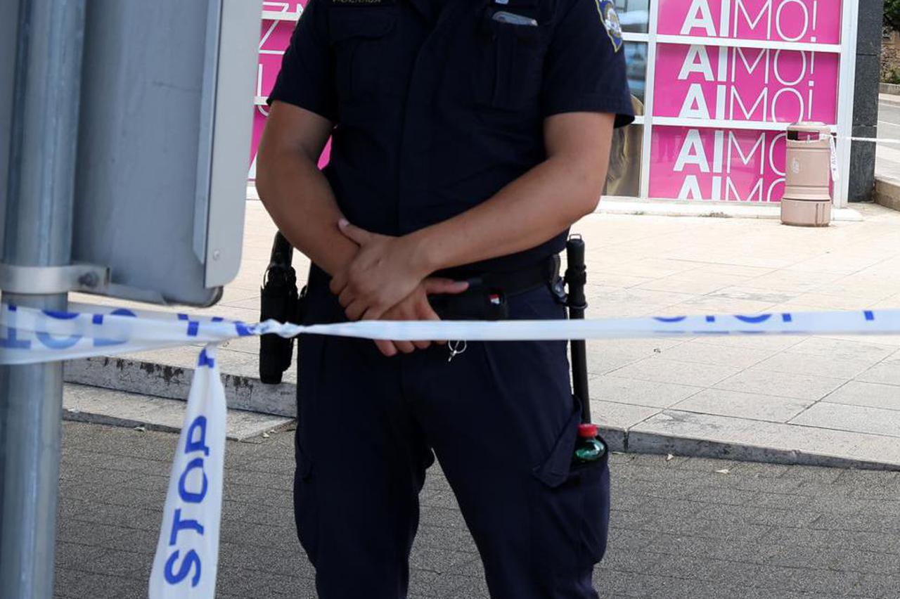 Šibenik: Ispred šibenske pošte gospo?a zaboravila kofer