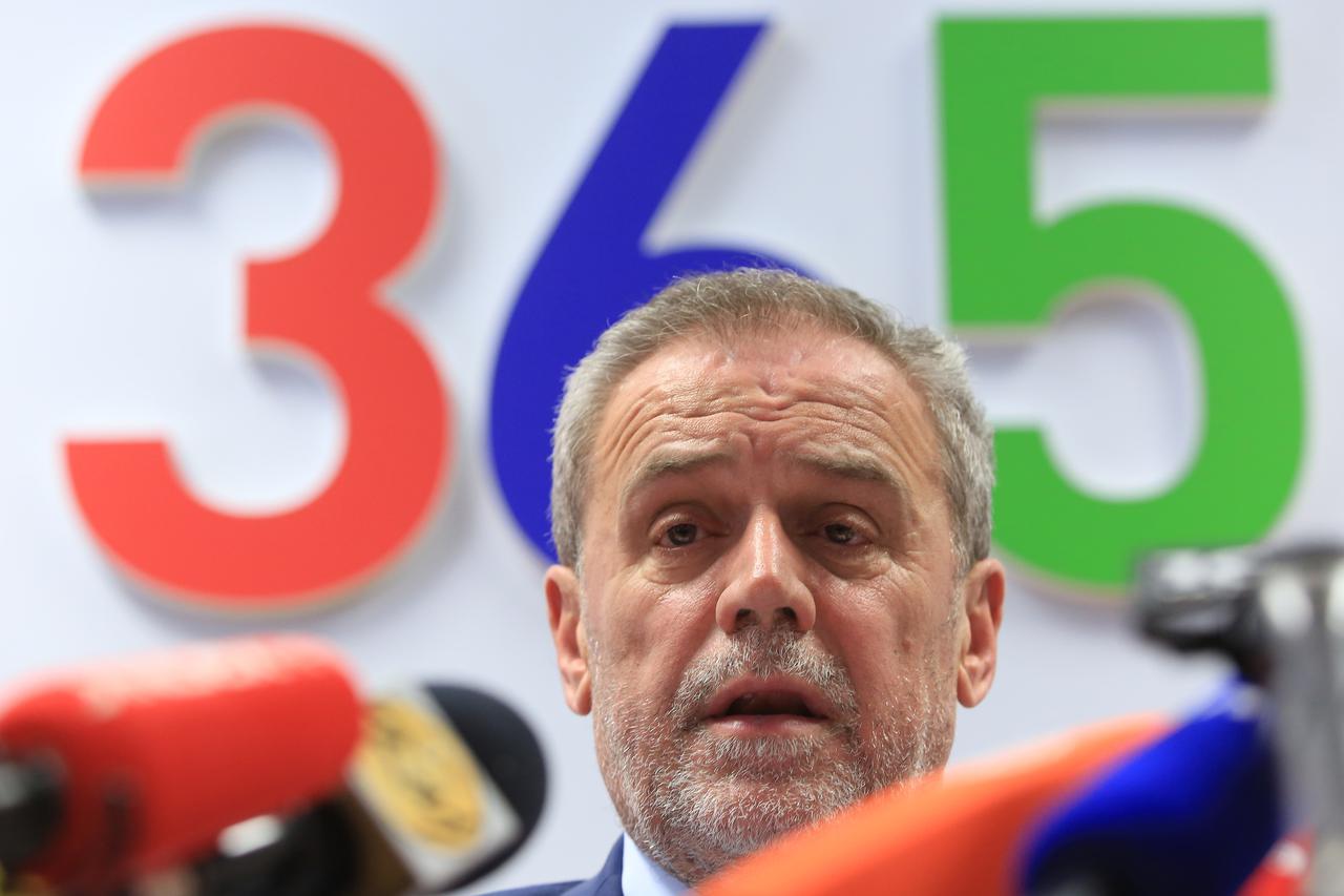 Konferencija za medije Milana Bandića o aktualnoj političkoj situaciji