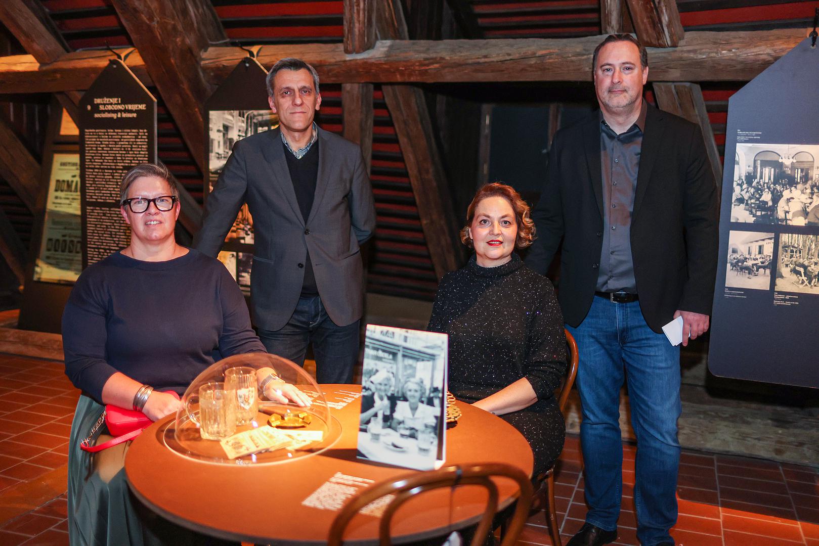 Ravnateljica Muzeja grada Zagreba Aleksandra Berberih Slana i autori postava: Tomislav Anić, Tanja Kocković Zaborski i Kristian Strukić
