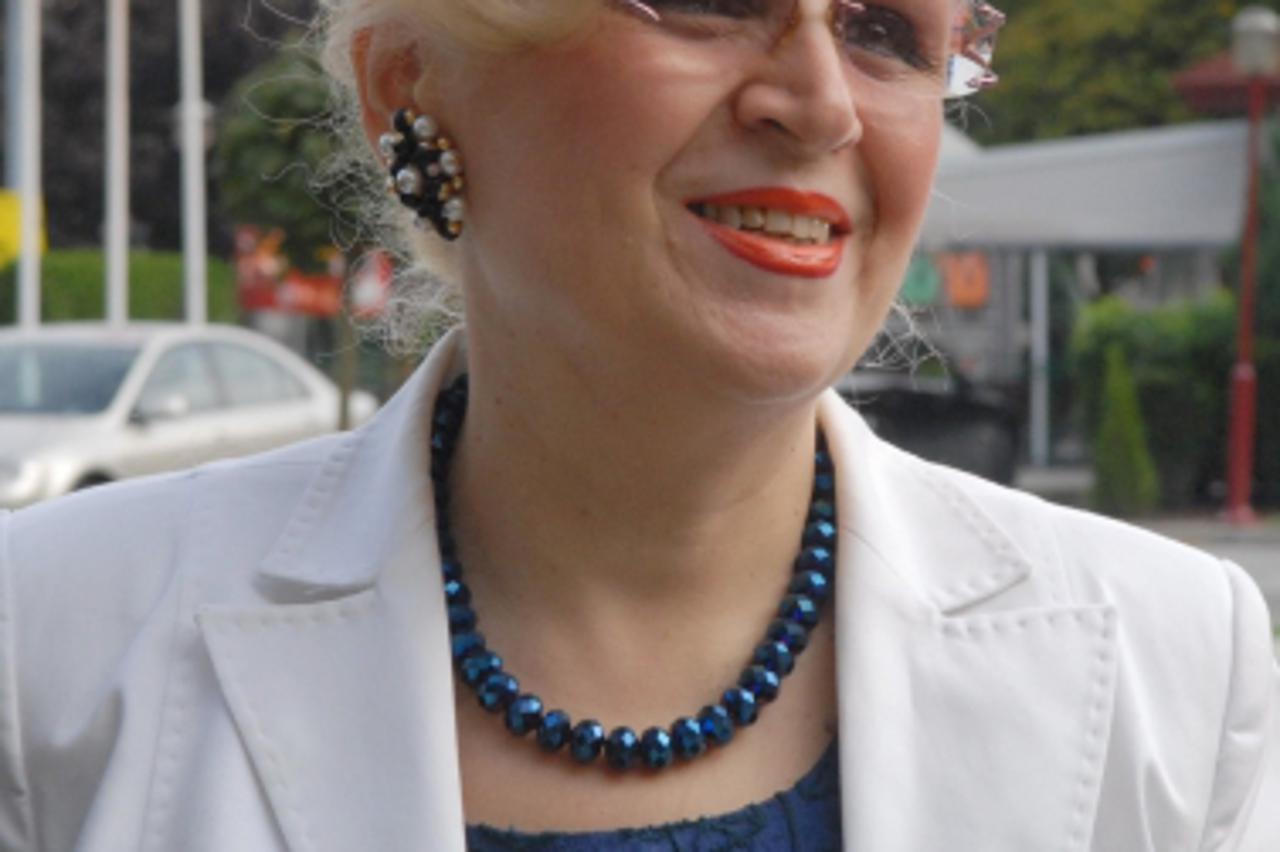 '14.09.2010., Karlovac - Na Opcinskom sudu u Karlovcu nastavljeno sudjenje Mariji Perusic i Ivanu Grguricu u slucaju dugoreske Specijalne bolnice za produzeno lijecenje. Zastupa ih Vesna Balenovic iz 