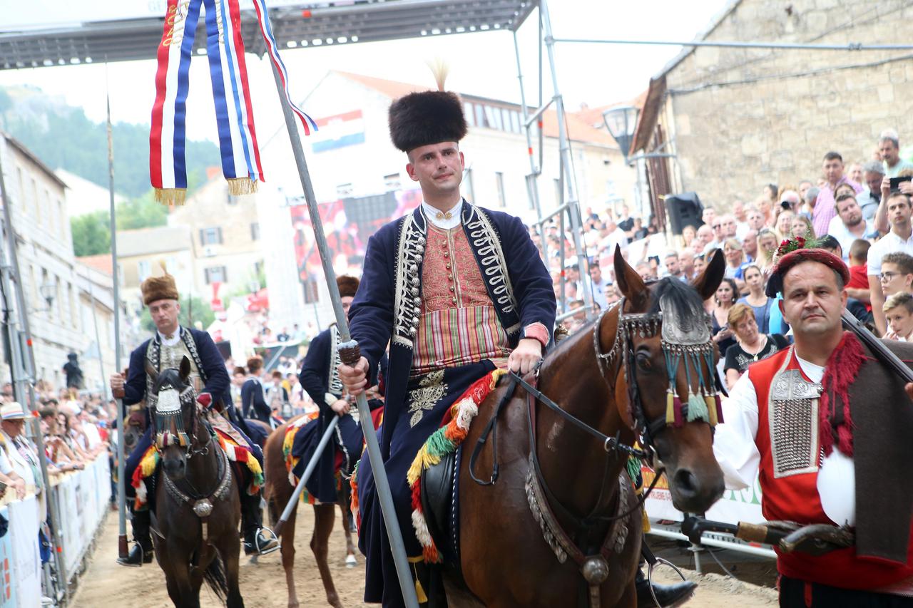 Slavodobitnik 303. Sinjske alke je Josip Čačija