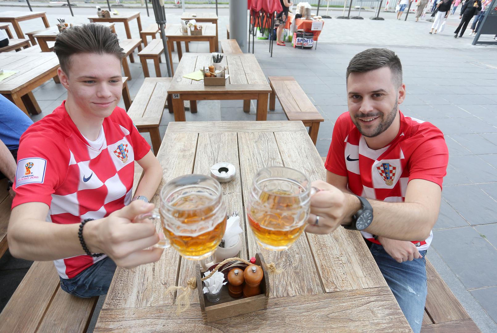 Neki su se odmah bacili na slovačko pivo