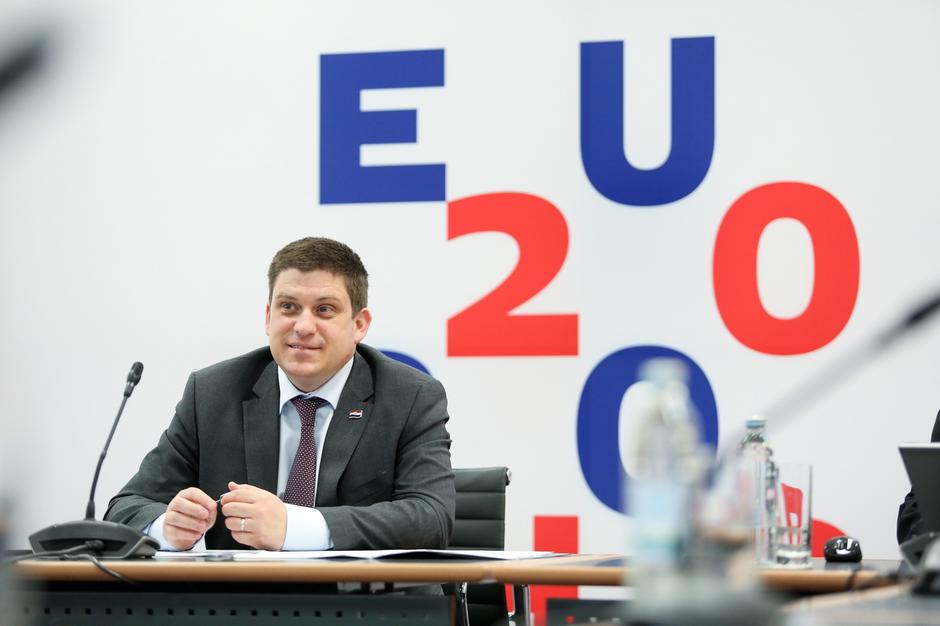 Zagreb: Ministar Oleg Butković održao videokonferenciju s ministrima EU