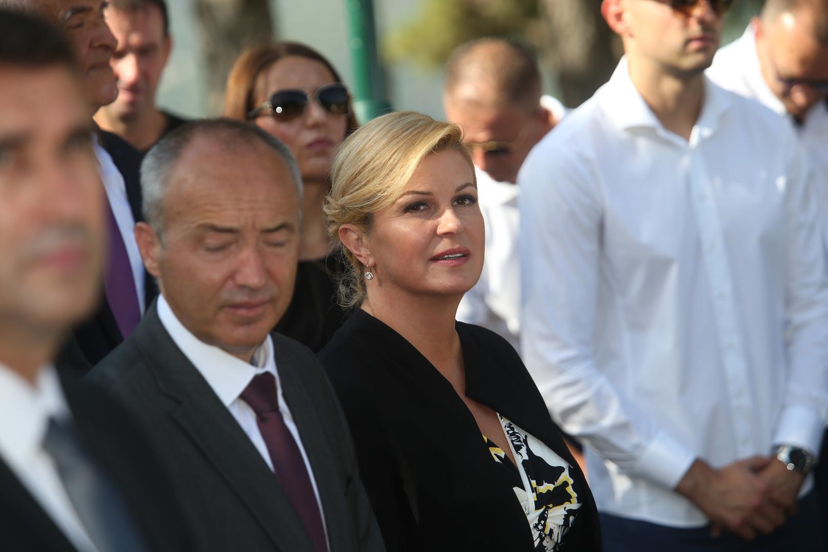 Predsjednica s ministrom obrane Damirom Krstičevićem