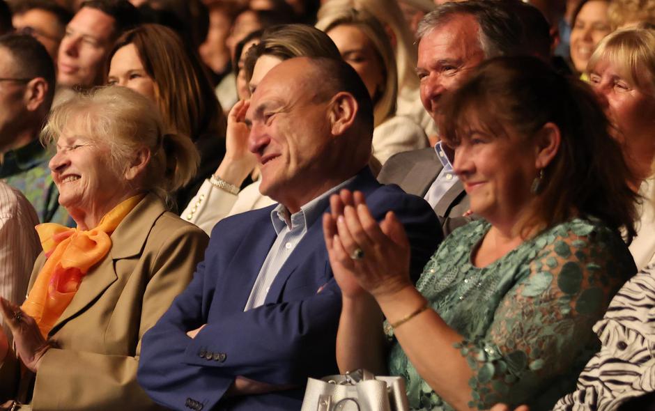 Split: Dolazak poznatih i javnih osoba na koncert Tereze Kesovije