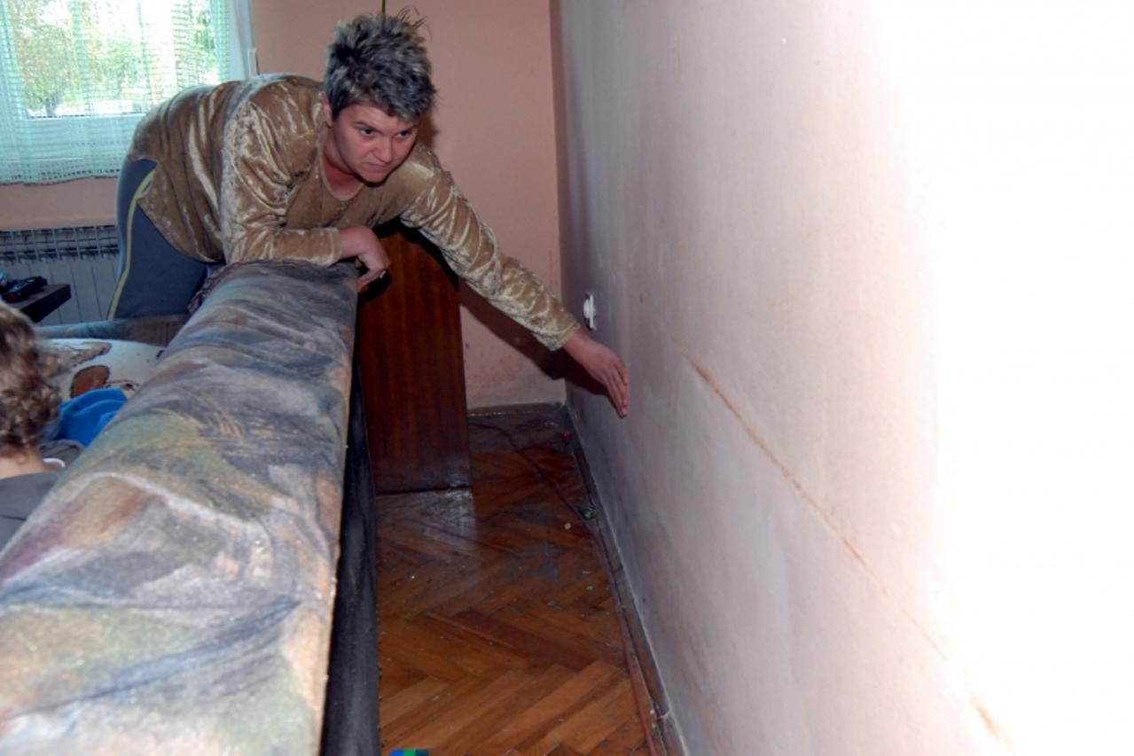 \'unutrasnja-21.09.10-slavonski brod -hrvatska -  rn:pomoc--od obecane pomoci za posljedice poplave koja je pocetkom lipnja zahvatila slobodnicu u brodsko posavskoj zupaniji stanovnici nisu dobili nit