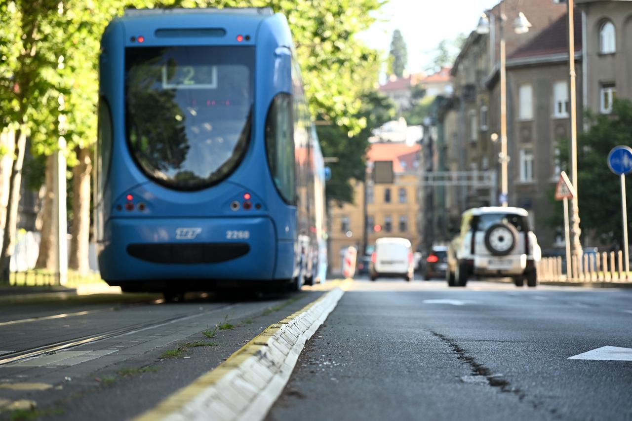 Zagreb: Separatori u Ulici Republike Austrije