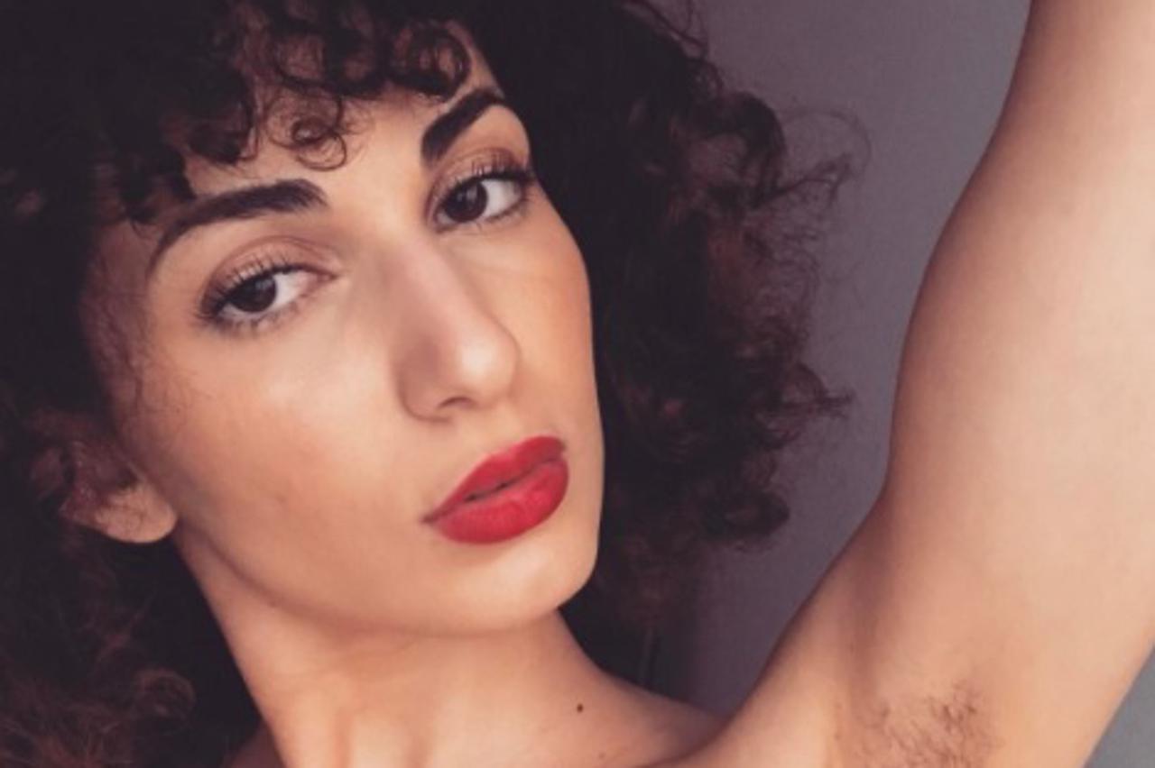 Novi trend, dlakave noge i pazusi