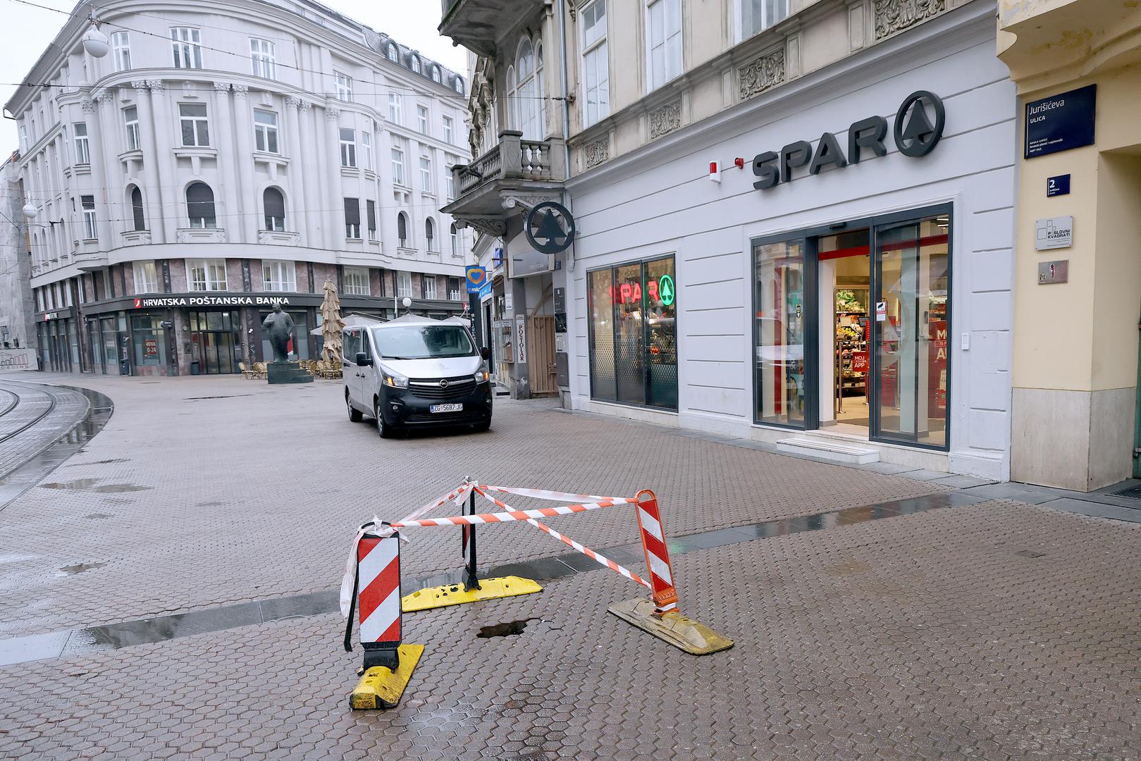  Moguće da je nastalo uslijed ispiranja tla. 