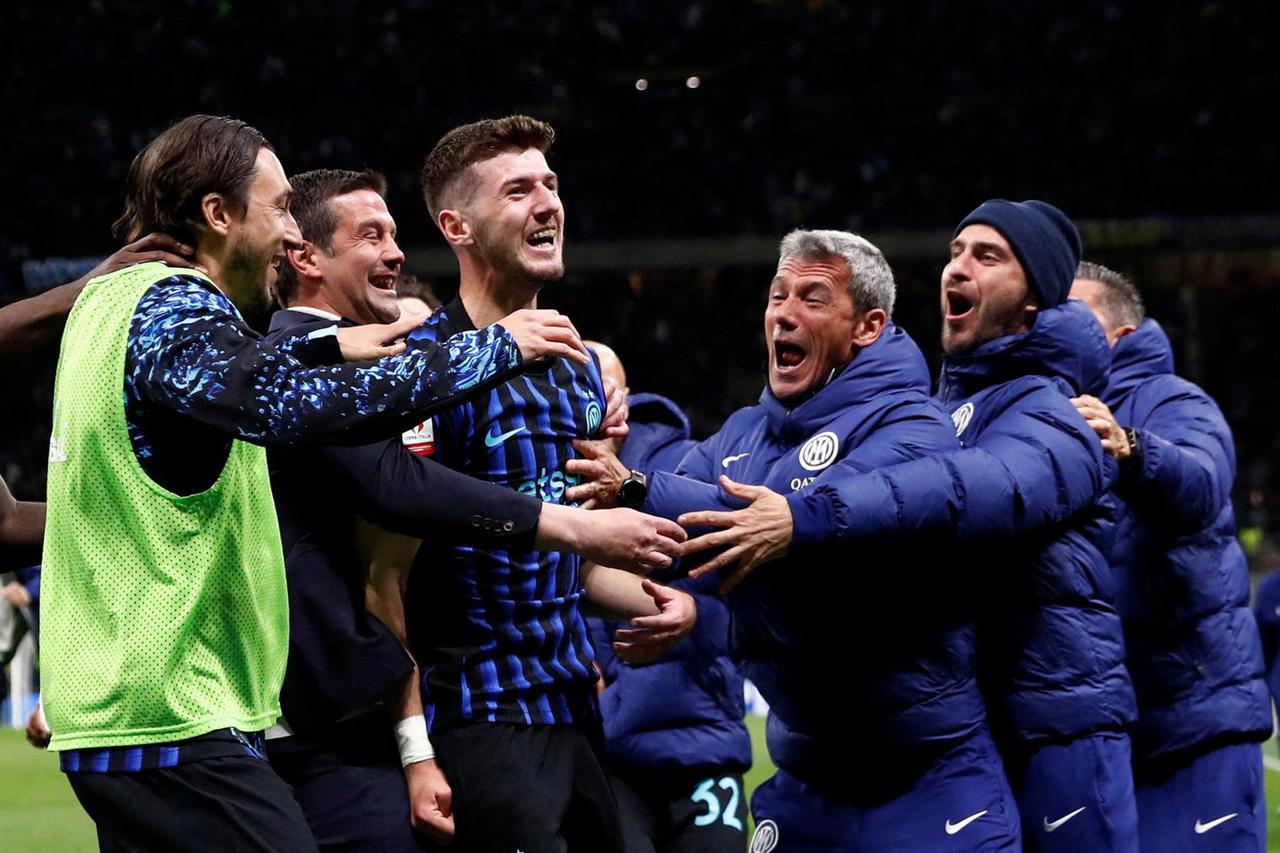 Coppa Italia - Semi Final - Second Leg - Inter Milan v Como
