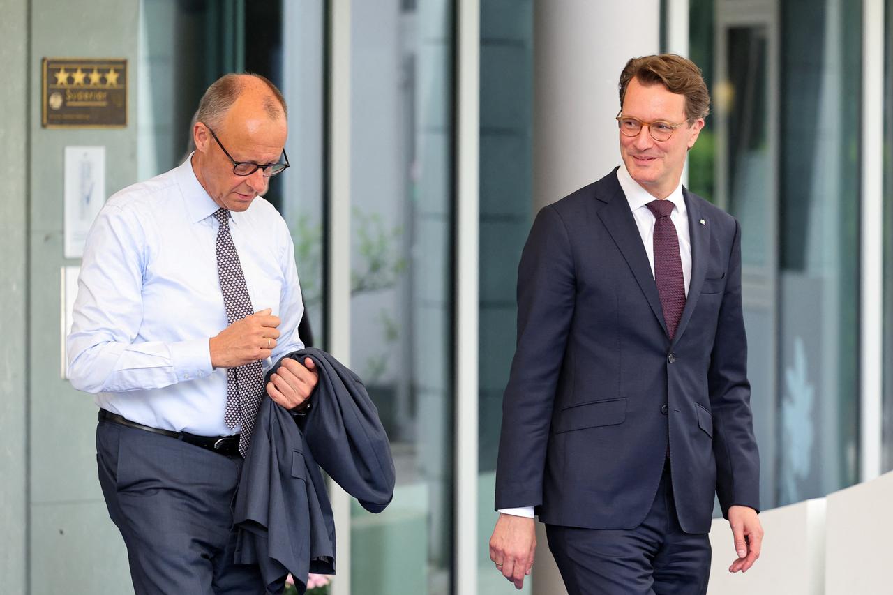 storyeditor/2026-06-01/2026-06-01T104748Z_426229665_RC2YKLA0SKIC_RTRMADP_3_GERMANY-POLITICS-MERZ__1_.JPG