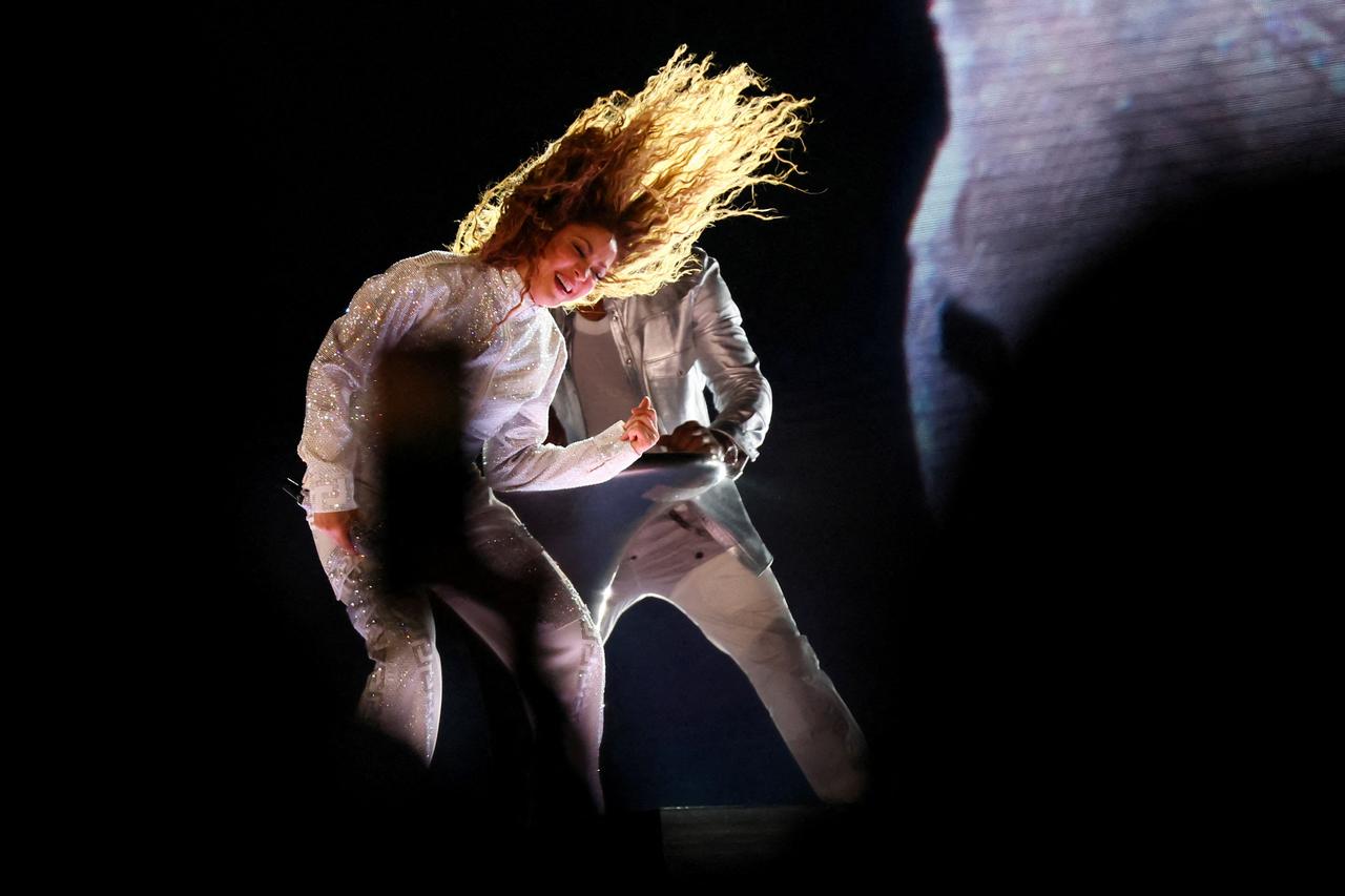 Colombian singer Shakira's "Las Mujeres Ya No Lloran World Tour" concert, in Mexico City