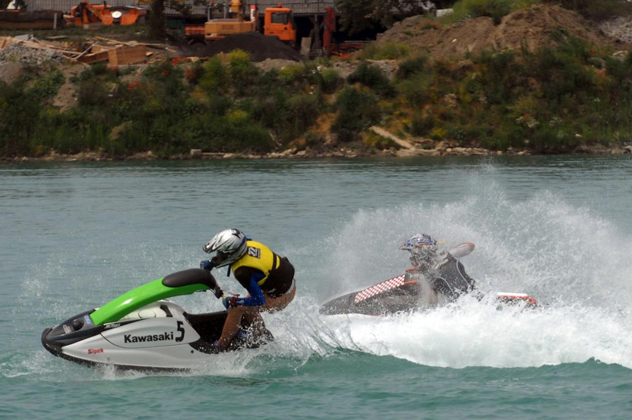 jet ski
