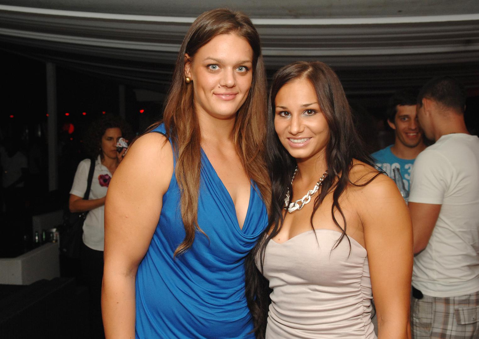 - Počela sam gubiti kilograme, ali ne naglo, već postupno. Tako sam u dvije sezone izgubila deset kilograma. Znam, odmah su počele raznorazne priče, ali moje mršavljenje nije bilo iz hira, nisam gubila kilograme kako bih izgledala kao manekenka - rekla je Sandra prije dvije godine