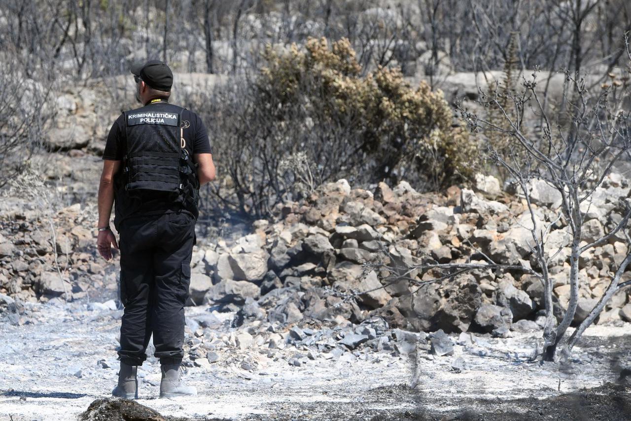 U Grebaštici je u tijeku policijski očevid na mjestu gdje je počeo  požar