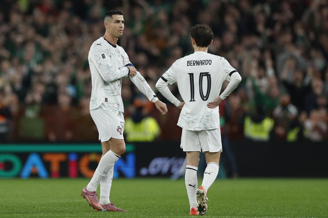 World Cup - UEFA Qualifiers - Group F - Republic of Ireland v Portugal