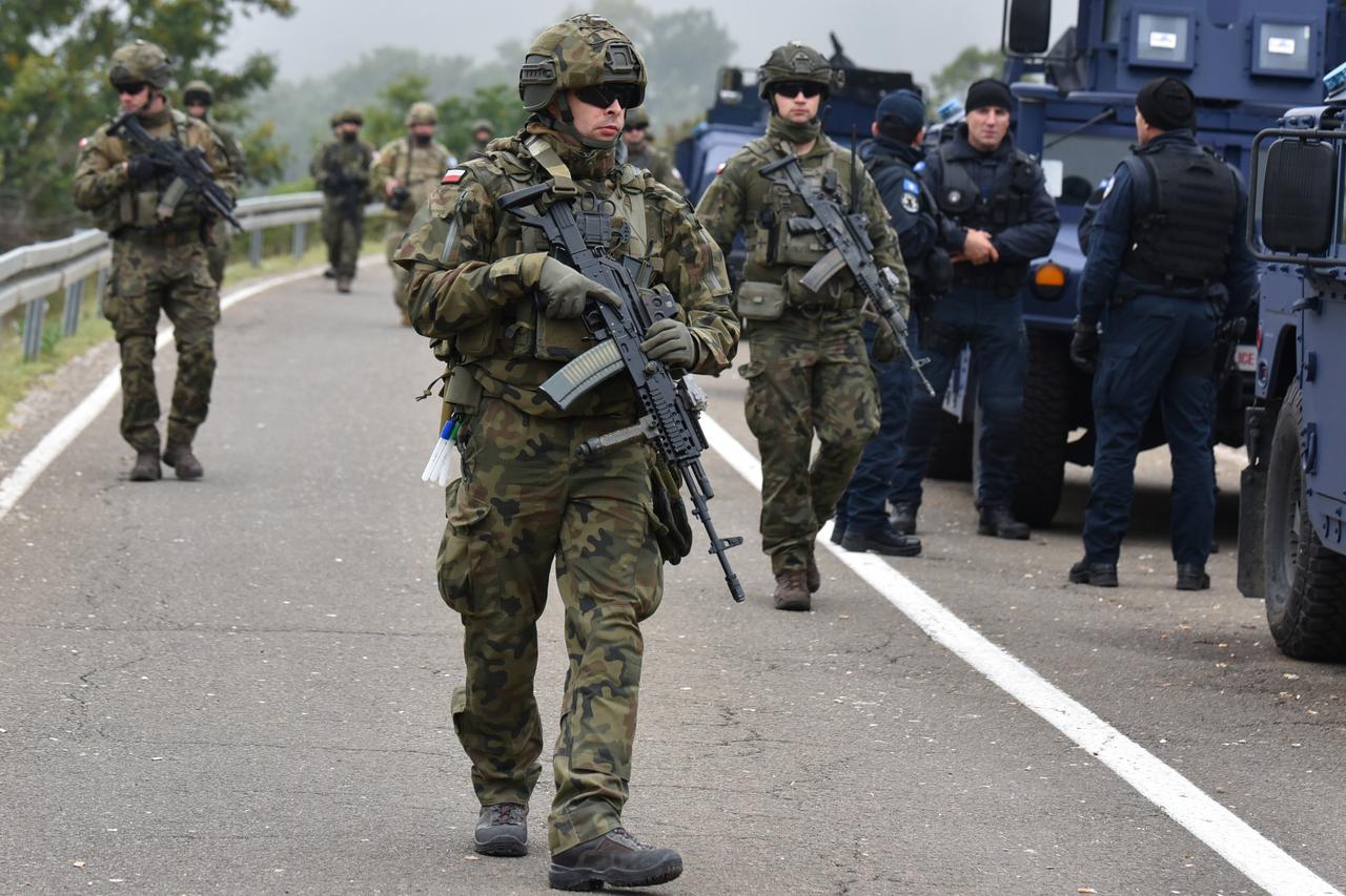 NATO-ovi vojnici na Kosovu