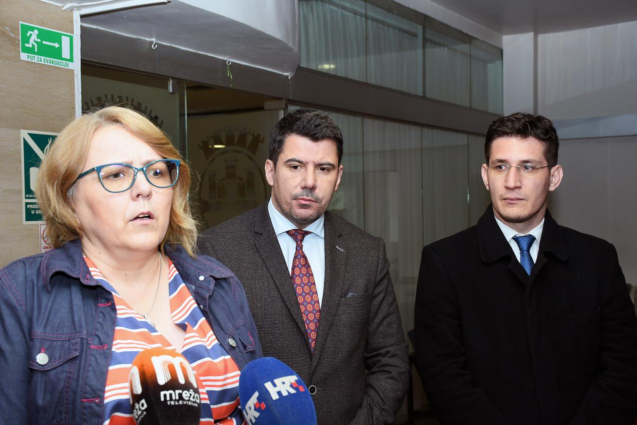 Sisak: Most Hrvatska održao je konferenciju za medije na temu obnove