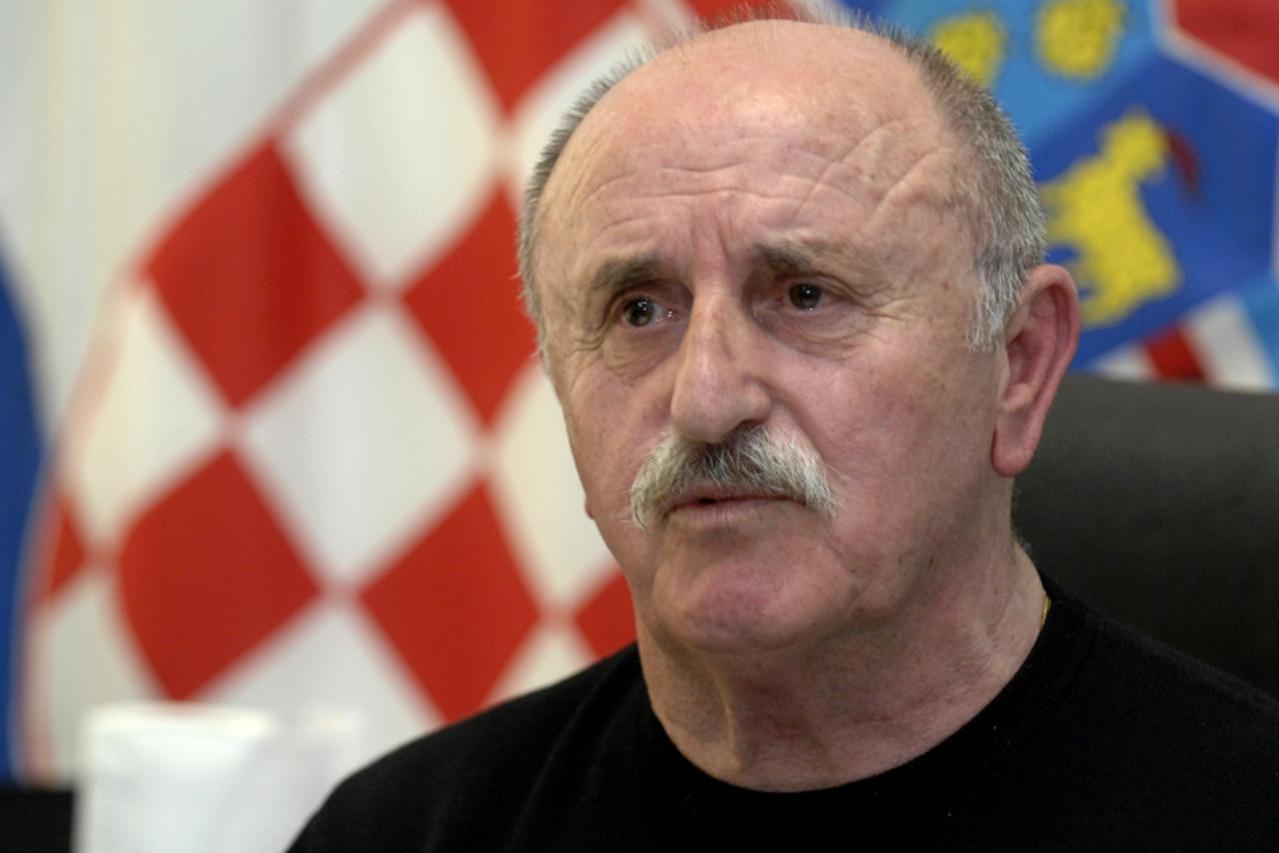 \'unutrasnja-08.05.2009.osijek,hrvatska,u prostorijama osjecke hvidre pres konferencija novo osnovane udruge hrvatska straza,precicu vodio ivan vekic. Photo: Davor Javorovic/Vecernji list\'