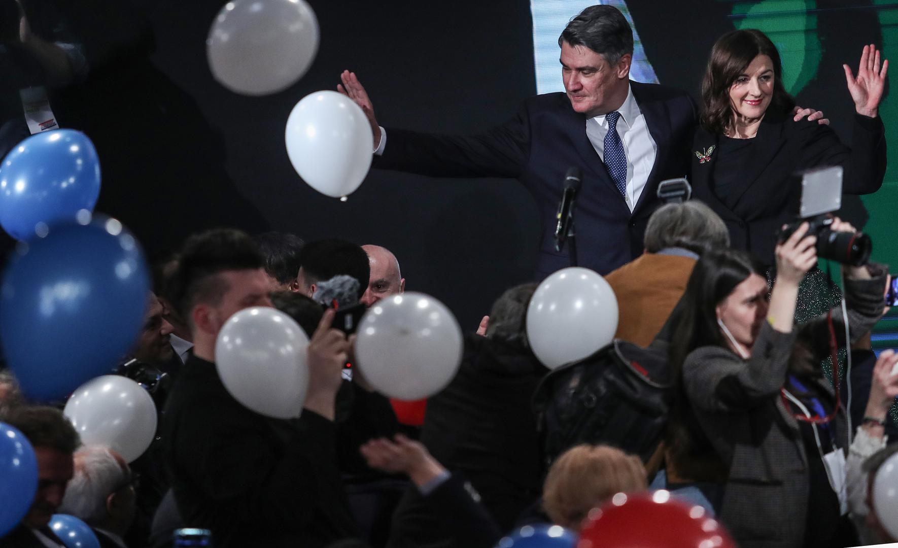 - Kao što je govorio jedan davni veliki političar, 'ni prema kome s mržnjom, prema svima s dobrom vjerom'. Svjestan sam da me neće svi birati, da će biti i onih kojima se ne dopadam, koji ne vole ono što govorim, koji su i protiv toga. Moj je zadatak da se obratim i onima koji će me podržati i tima, pod navodnicima, drugima. U Hrvatskoj nitko ne smije biti drugi i zapostavljen - kazao je Milanović dodajući da je uvjeren u pobjedu u drugom krugu.