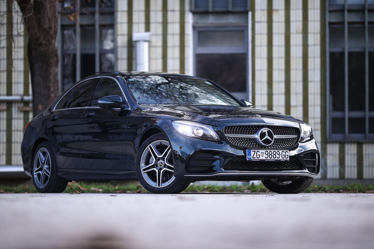 Mercedes Benz C-klasa C220d
