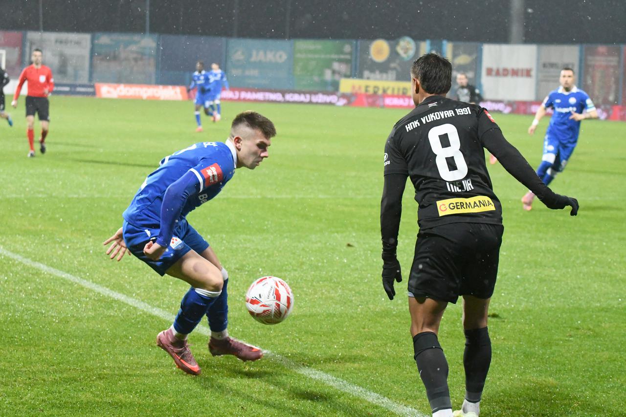 Susret Slaven Belupa i Vukoavara 1991 u 14. kolu SuperSport HNL-a