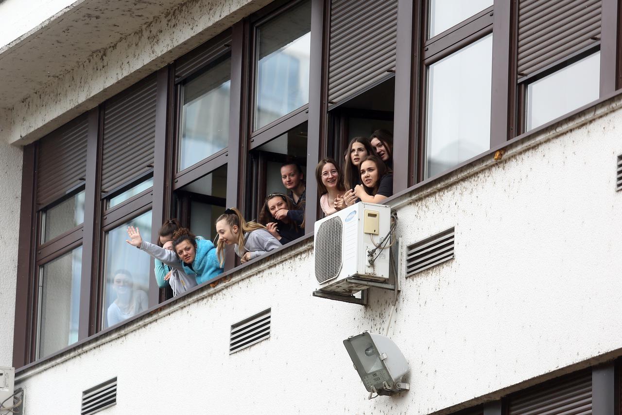 Bandić obišao radove na izgradnji novog bloka Prirodoslovne škole