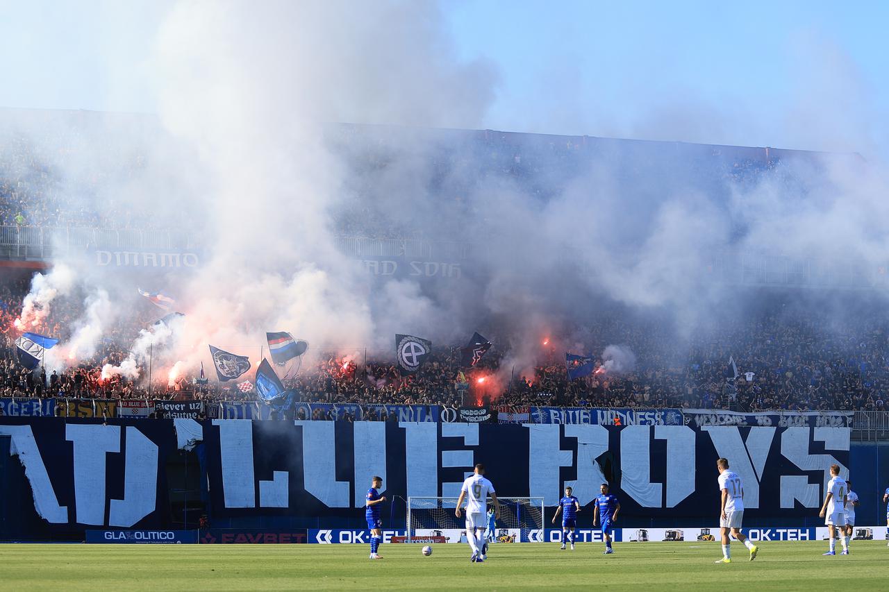 Navijači na utakmici 34. kola SuperSport HNL-a između Dinama i Hajduka