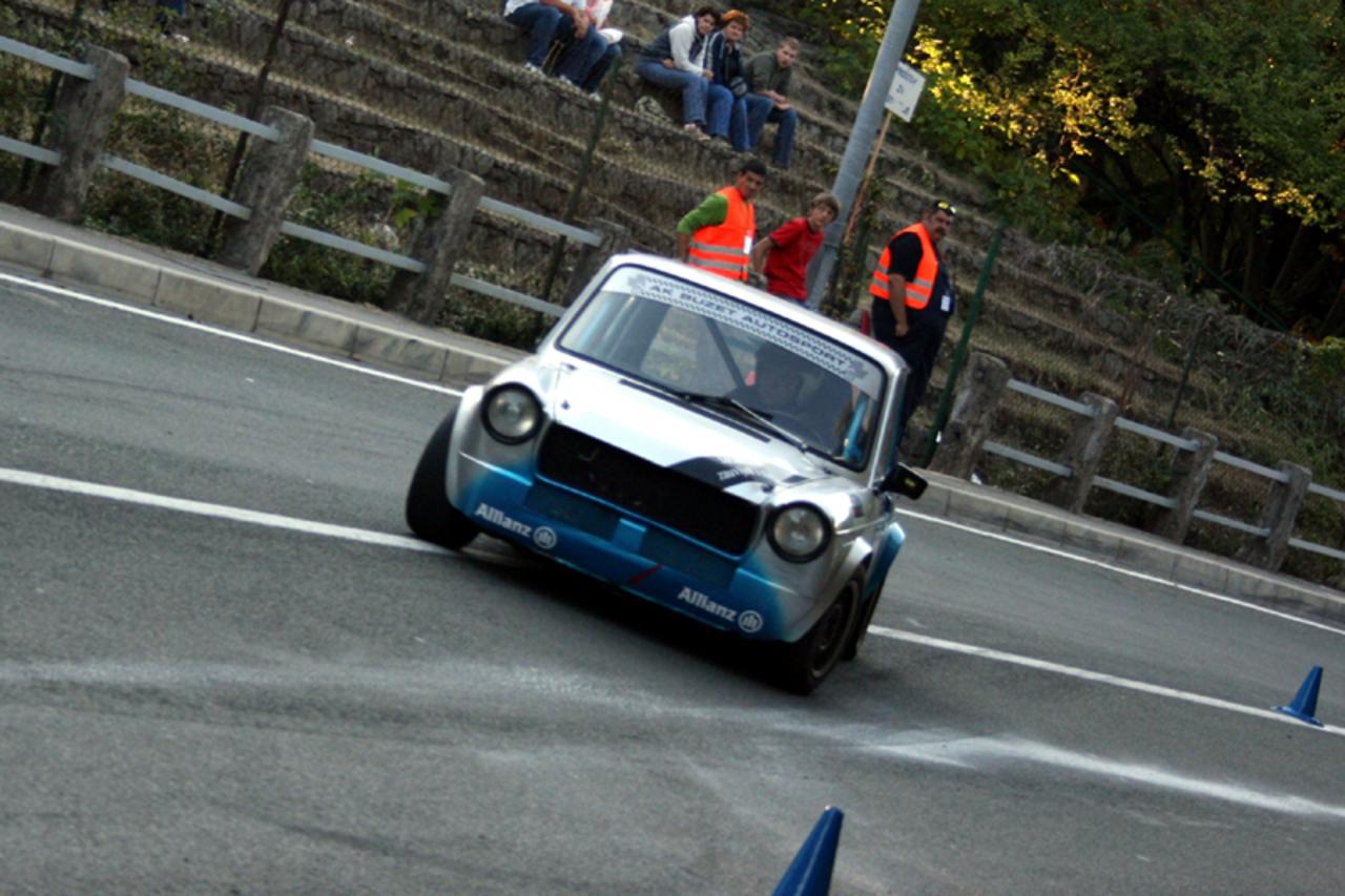 'utrke02_apn_ipl_061009'