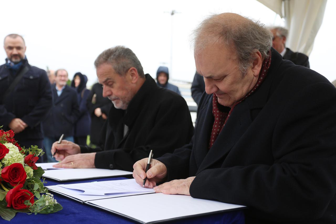 Prvi Tuđmanov spomenik u Zagrebu