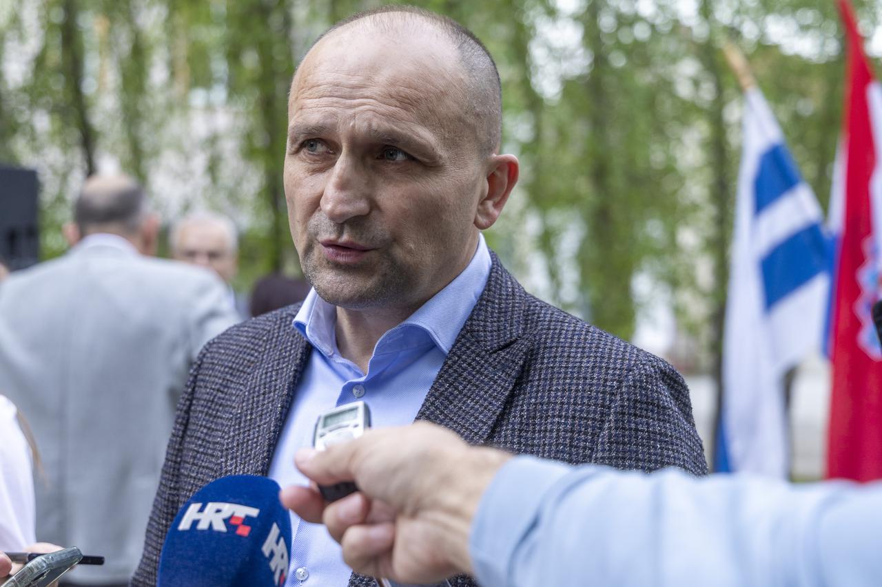 Beli Manastir: Predstavljanje kandidata HDZ-a Osječko - baranjske županije za gradonačelnika Grada Belog Manastira, g. Igora Pavelića