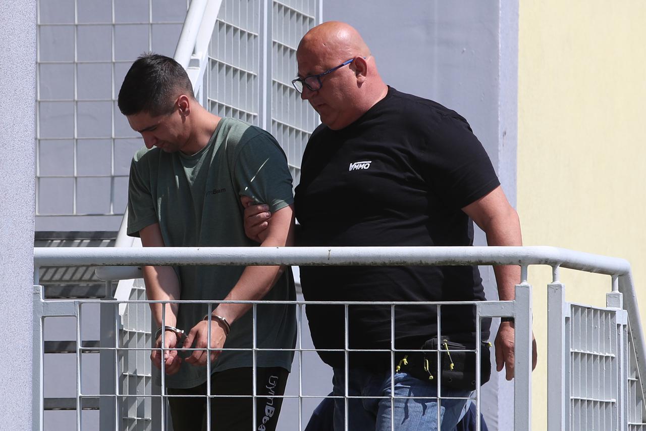 Vojnik osumnji?en za dvostruko ubojstvo doveden na ispitivanje u državno odvjetništvo