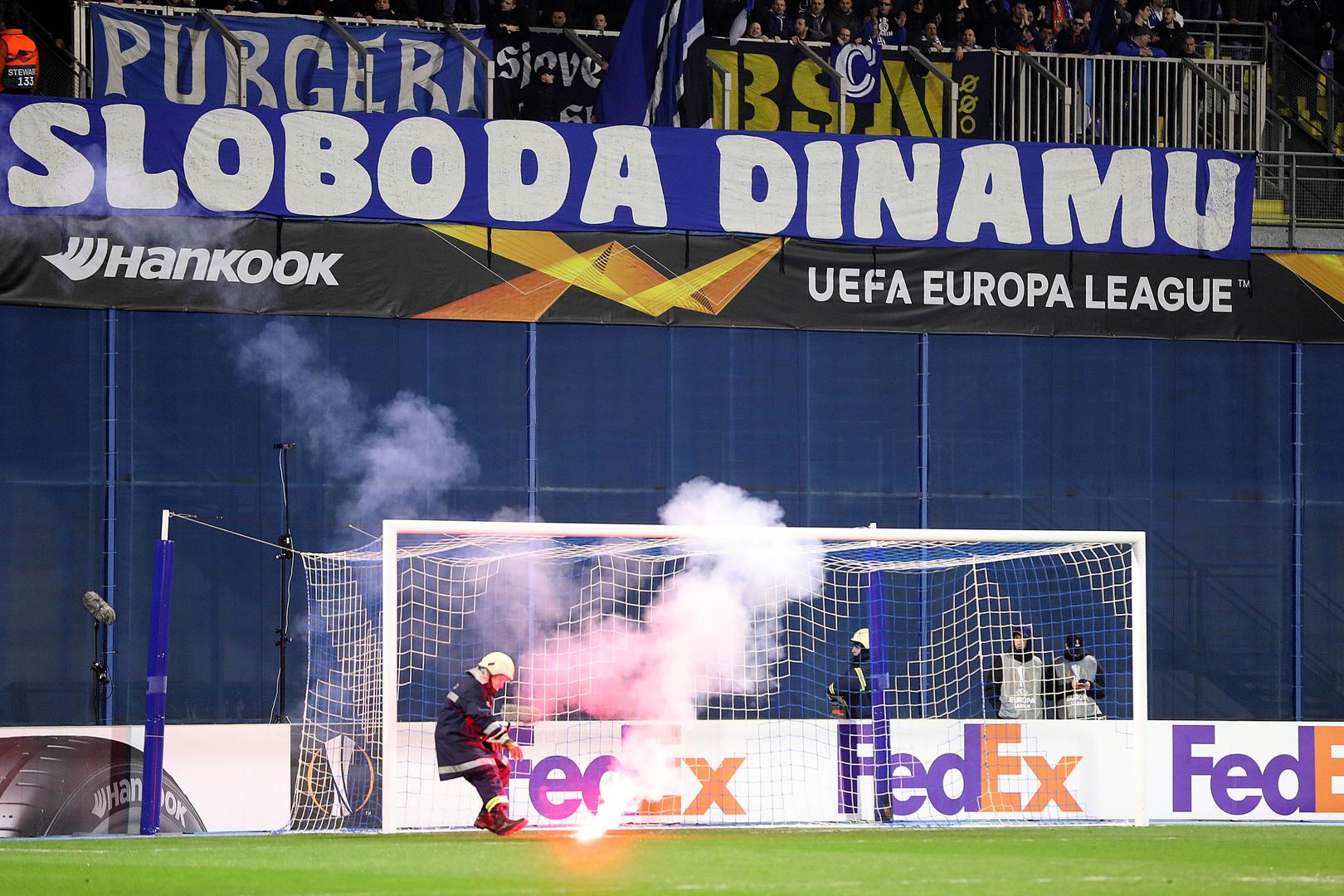 Ipak, treba napomenuti kako su sjajni bili i navijači maksimirskog kluba. 