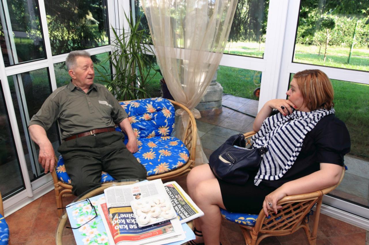 '27.05.2011.,Zagreb -    Martin Spegelj u svojoj kuci na Srebrnjaku, daje intervju povodom uhicenja Ratka Mladica. Martin Spegelj bio je drugi ministar obrane Republike Hrvatske, kasnije zapovjednik o