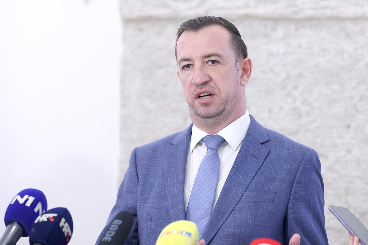 Zagreb: Nikola Mažar o današnjem glasovanju u Saboru