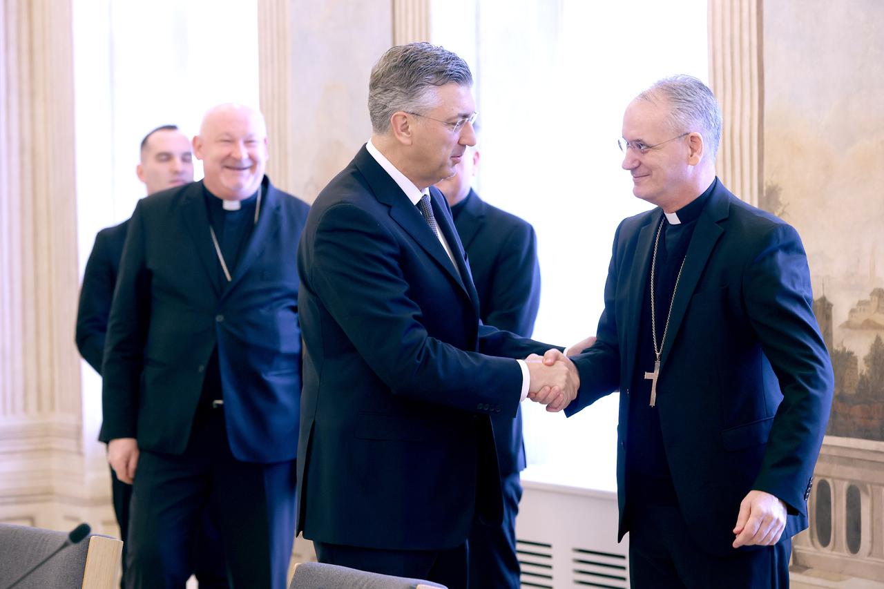 Zagreb: Održan redoviti sastanak Vlade i HBK