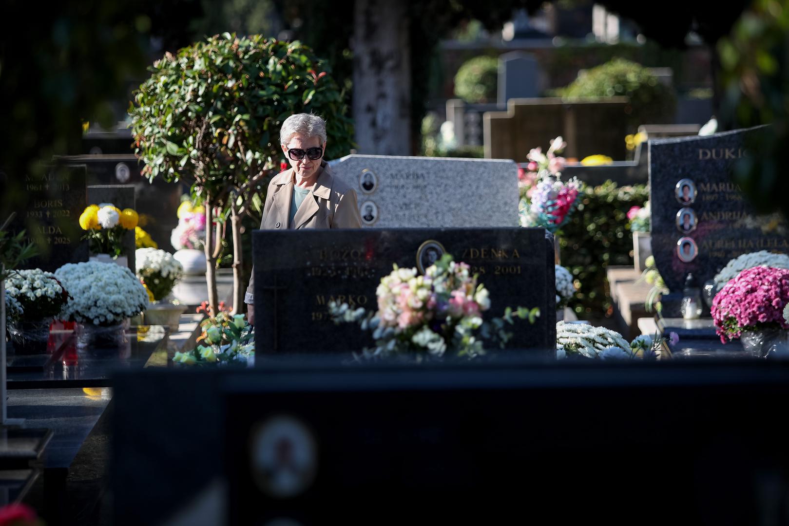 Gužve na prometnicima, naročito oko groblja danas cijeli dan diljem zemlje